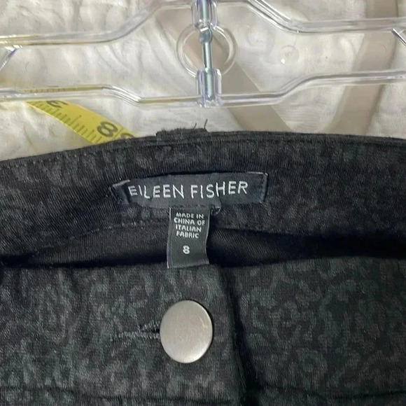 Eileen Fisher Animal Print Black Stretchy Jeans Size 6 29 in inseam casual date - Picture 4 of 6